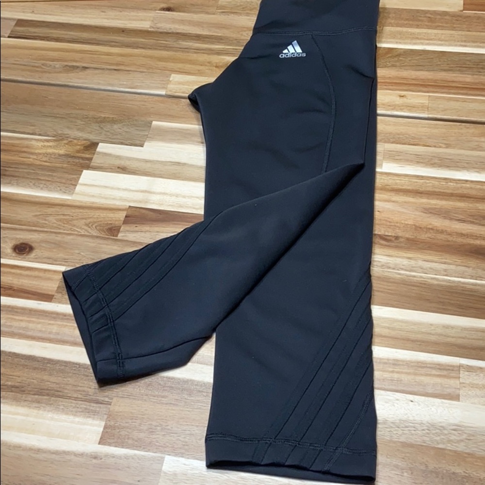 Adidas capris. - Picture 2 of 8